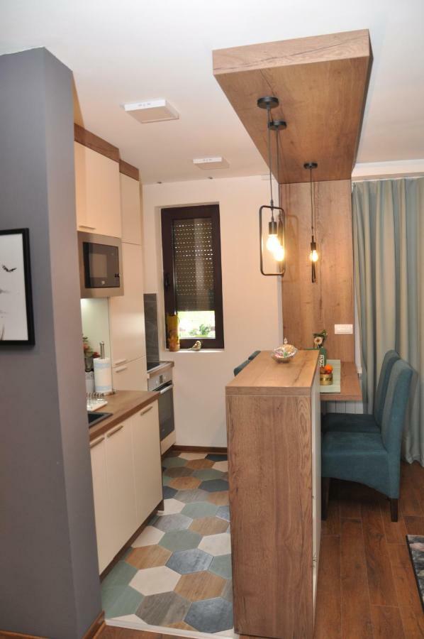 Lux Apartman Cacak Exterior photo